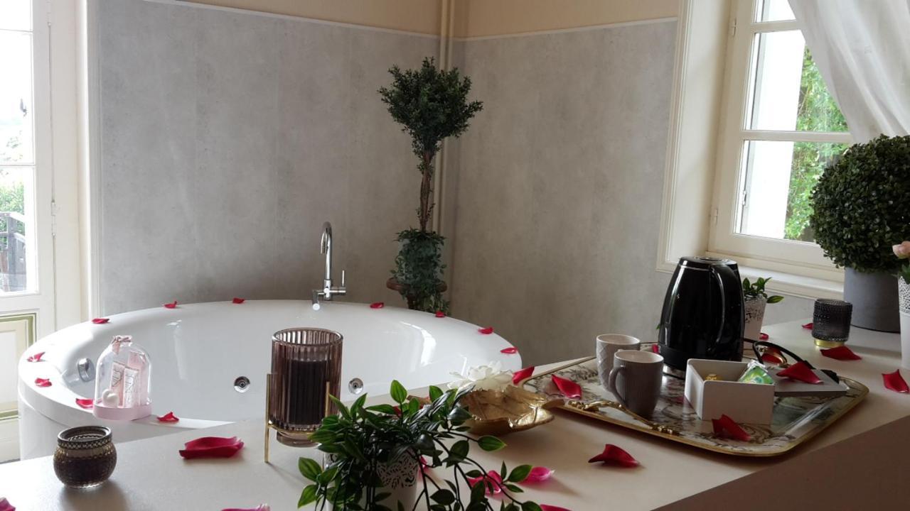מלון Clairac  Chateau Marith - Etablissement Climatise Avec Piscine מראה חיצוני תמונה